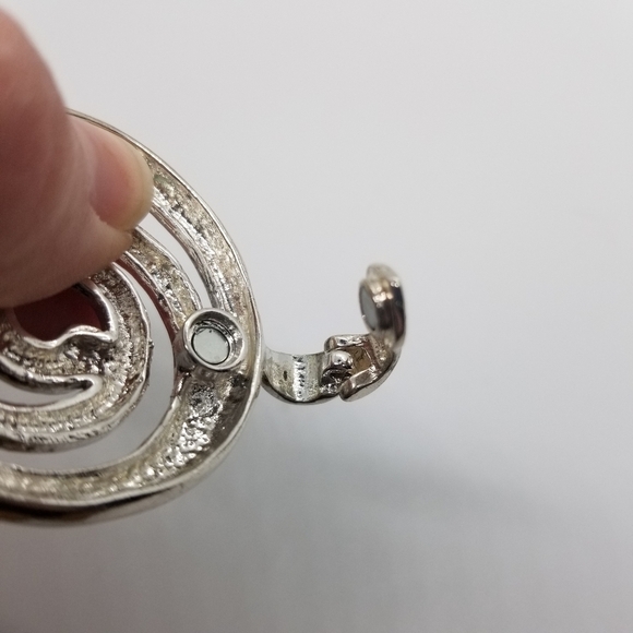 large silver tone metal swirl enhancer pendant - Picture 5 of 5